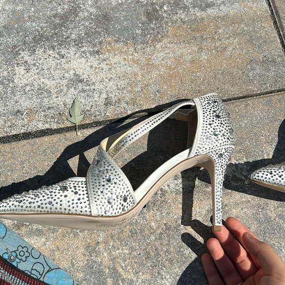 Jessica Simpson white accile heels - Picture 6 of 12